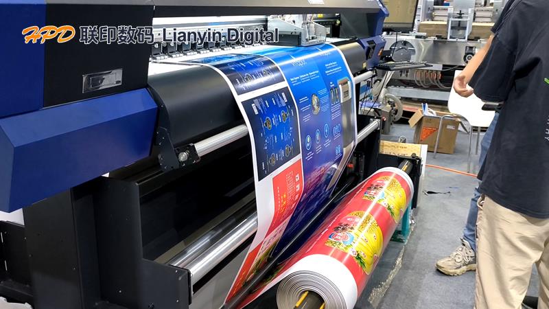 What are the advantages and disadvantages of the cost of using digital printing machines and traditional printing machines?
